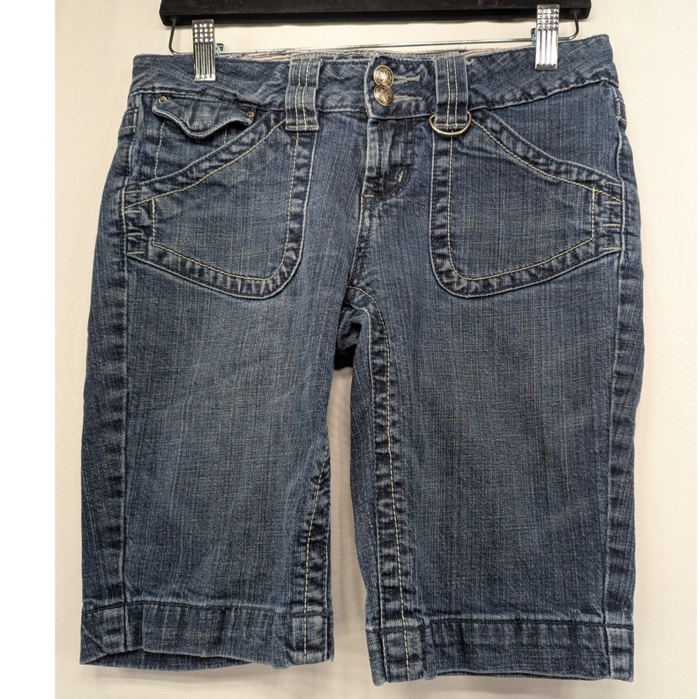 Squeeze Jeans Womens Blue Denim Bermuda Shorts Size 5/6 Y2K Medium Wash Pockets